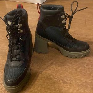 WORN ONCE SOREL Brex heel laced boot
